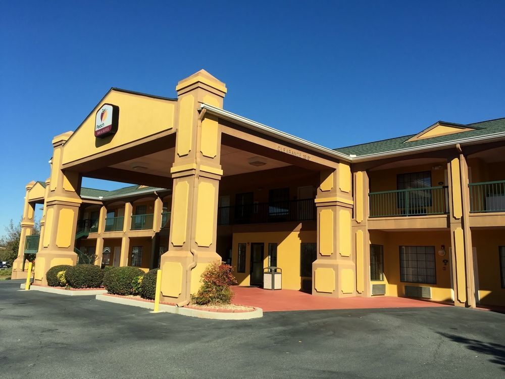 Peach State Inn & Suites Hawkinsville Exterior foto