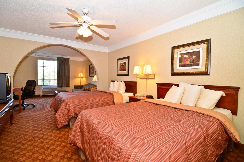 Peach State Inn & Suites Hawkinsville Exterior foto